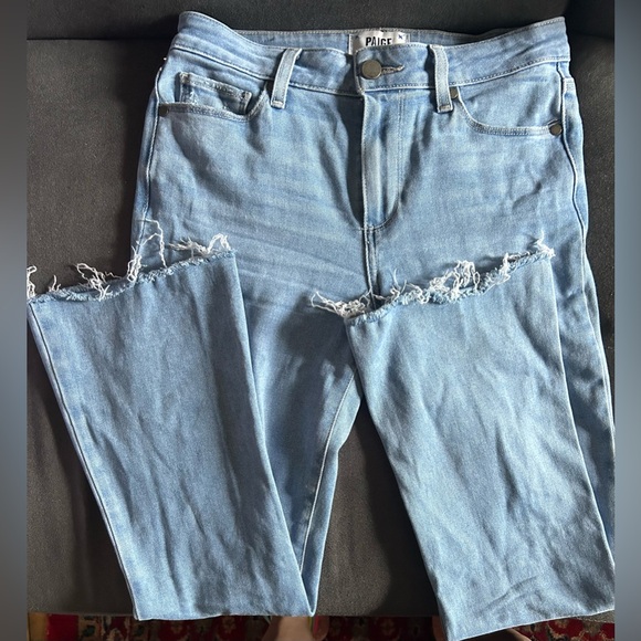 PAIGE, size 26”Rory Crop Flare w/ Raw Trim hems. Soft blue. Denim from heaven - Picture 2 of 11